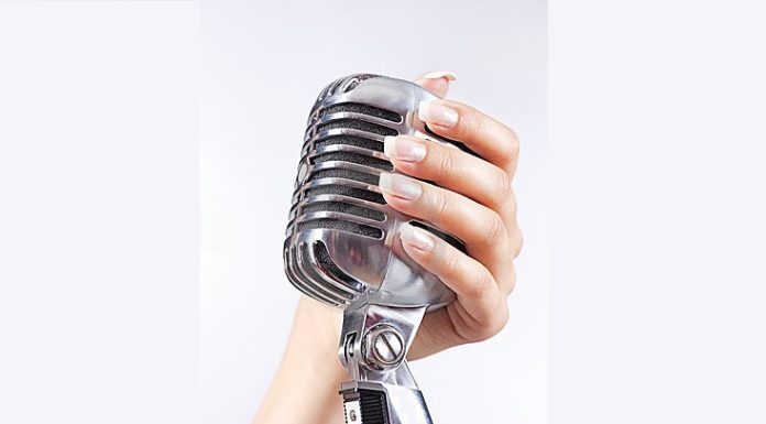 Ja podeu escoltar “Amb Veu de Dona” per Internet