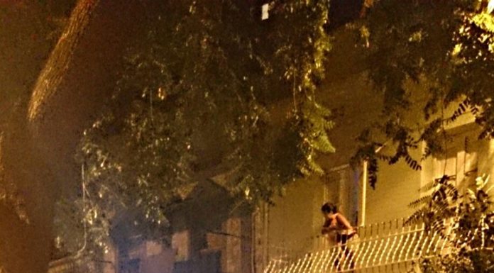 Atracament a una joieria del barri