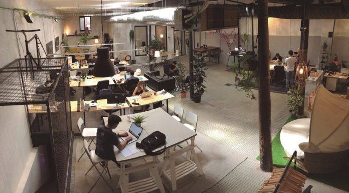 La Vaca, una antiga vaqueria triomfa com a espai de ‘coworking’ al Poble Sec