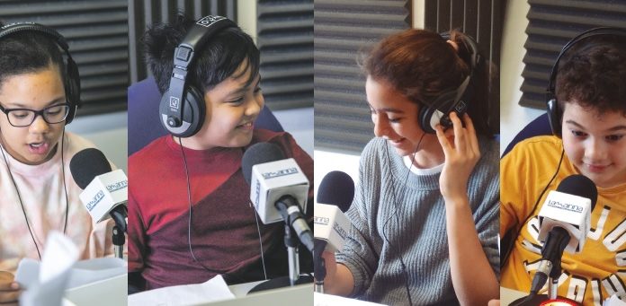 Alumnes de dues escoles del barri es converteixen en petits reporters