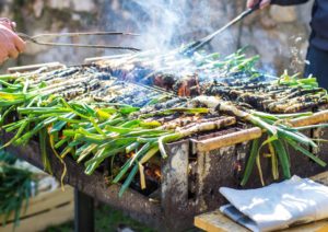 Arriba la temporada de calçots a Sants – Montjuïc!