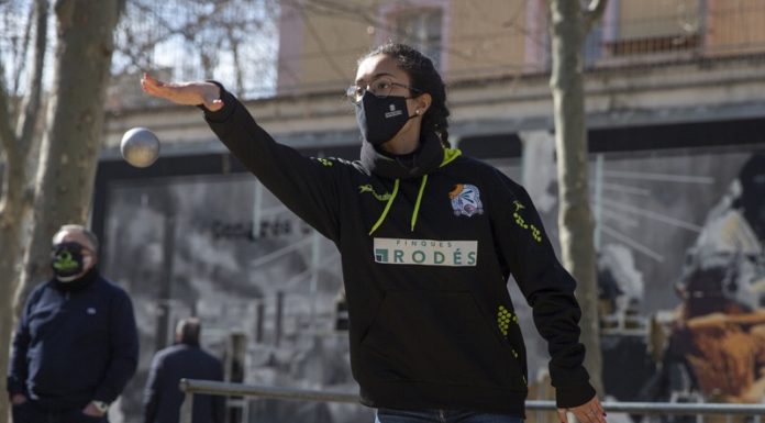El Club Petanca Sants crea un equip femení