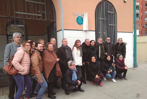 Col·locació de plaques en memòria de les lluites veïnals