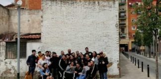 Joves de la Marina participen d’una obra de teatre sobre la mort de Crist