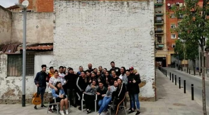 Joves de la Marina participen d’una obra de teatre sobre la mort de Crist