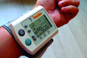 Com realitzar una correcta mesura de la pressió arterial al domicili