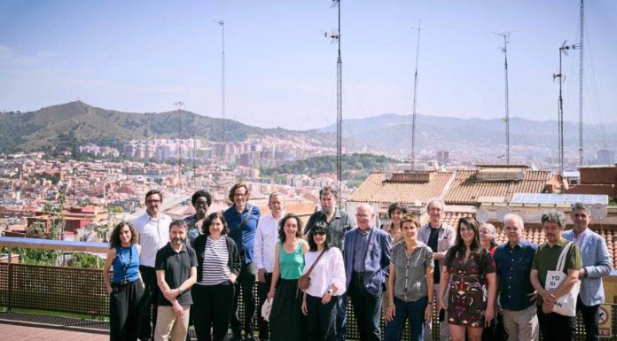 Barcelona vista des dels barris